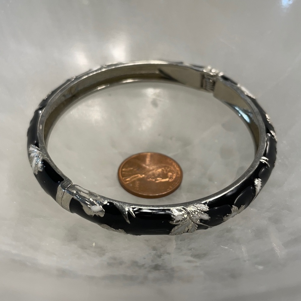 Circle Floral Bracelet